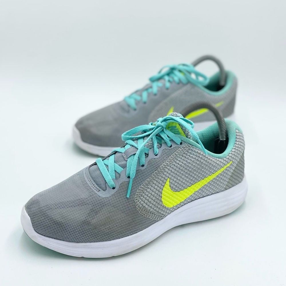 Nike Womens Revolution 3 819303-005 Gray Running Shoes Sneakers Size 8.5